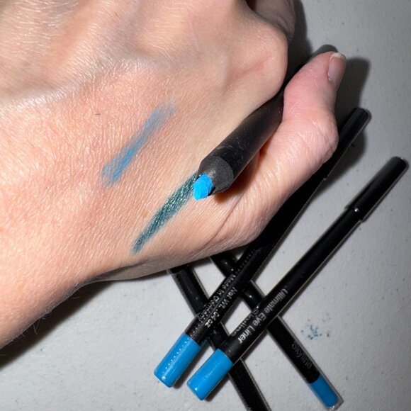 OSP Cosmetics Ultimate Eye Liner Pencil in Skyline, Opened - Picture 7 of 12